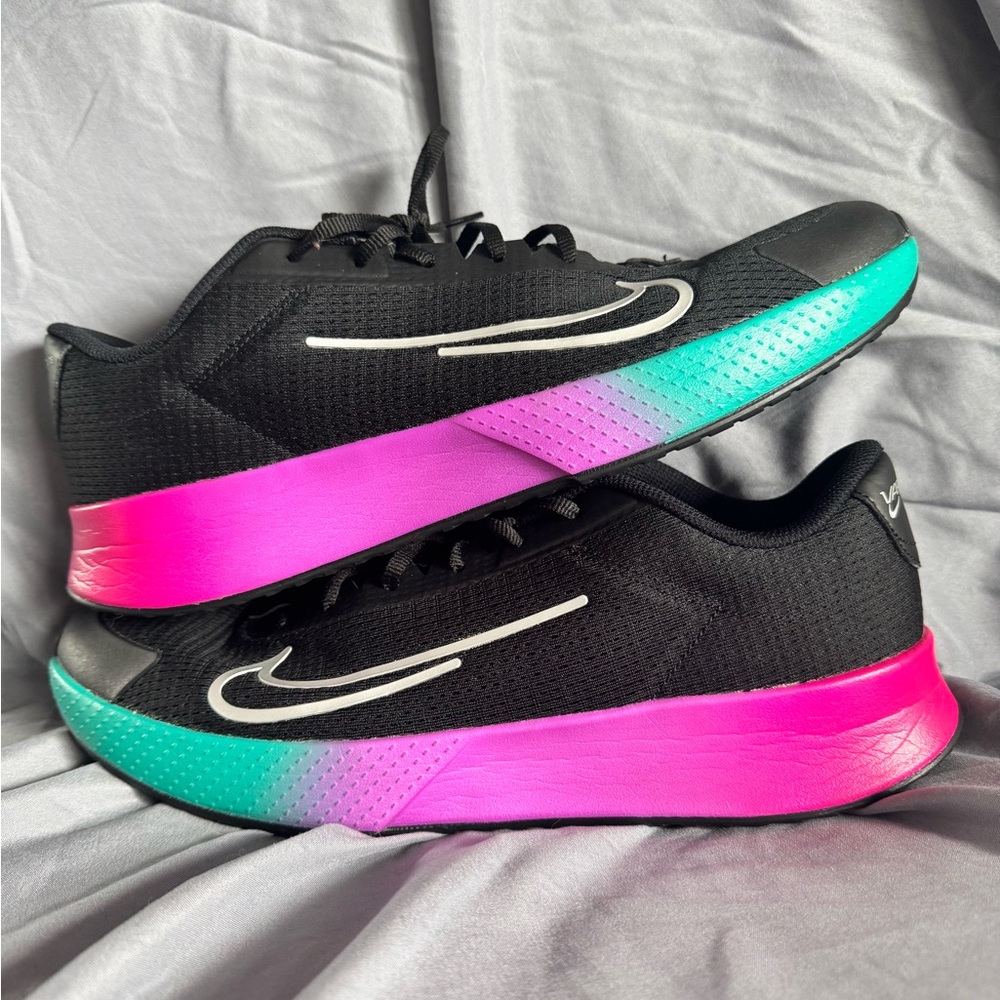 Nike VaporLite